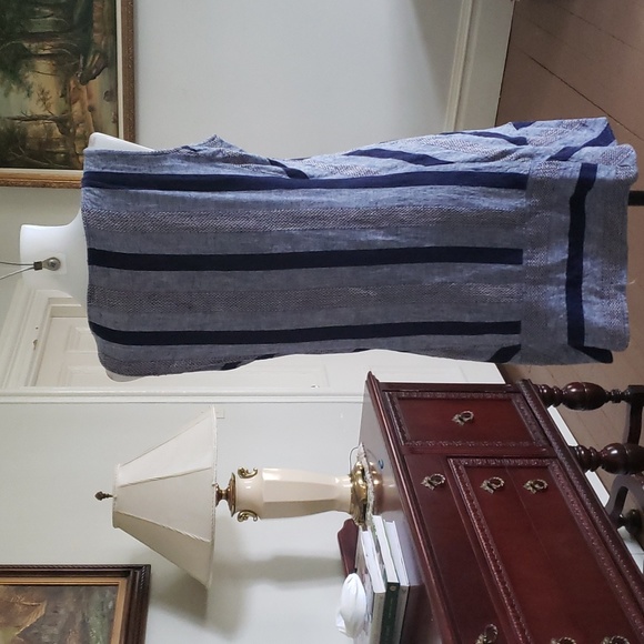 Linen Stripped Dress - Picture 4 of 8